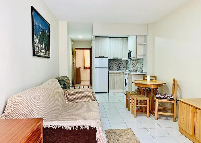 By The Sea With A Pool *